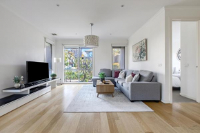 Ringtail Retreat - Contemporary Family Comforts